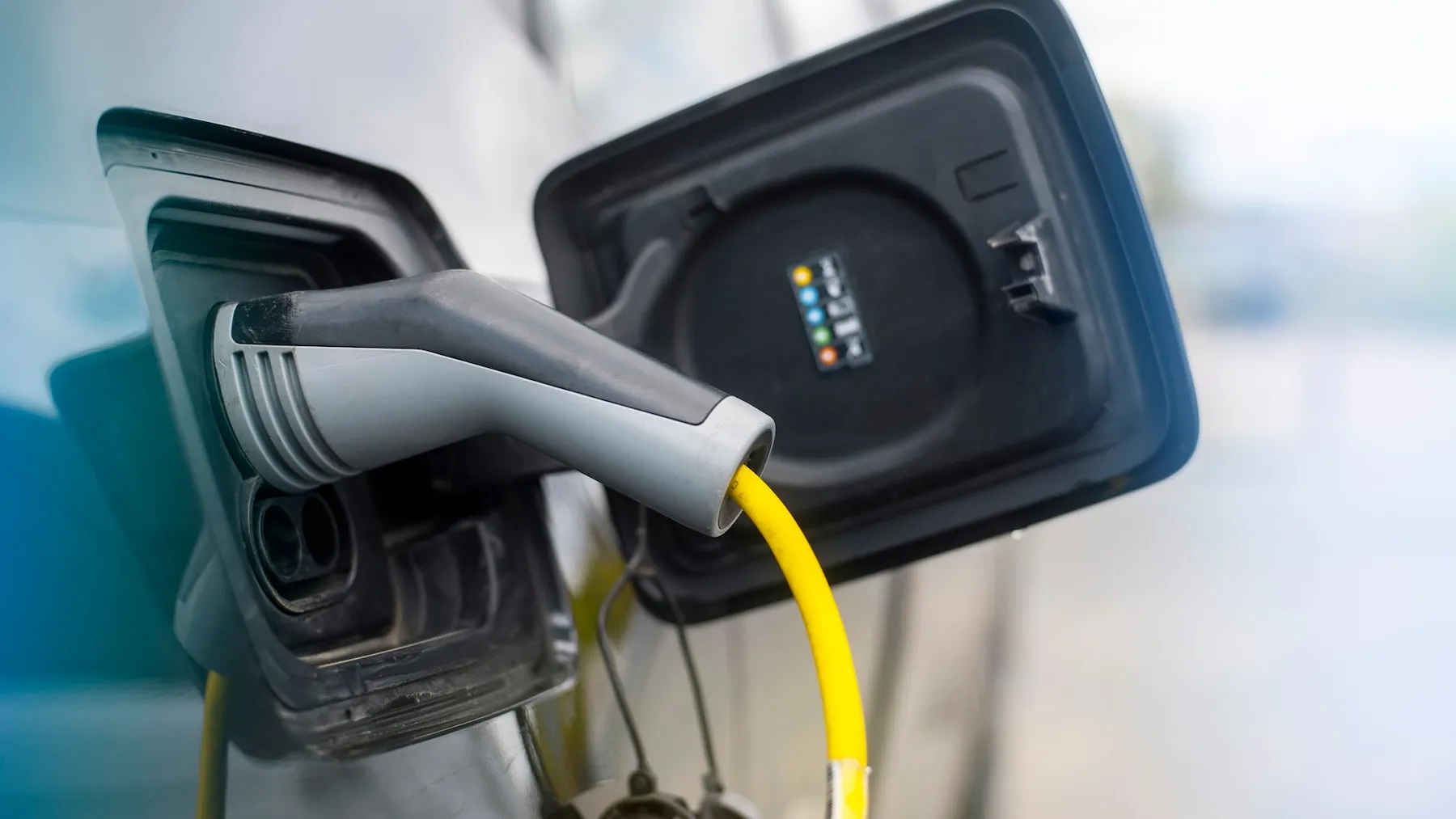 range anxiety electric-vehicle-charging